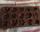 Foto del paso 4 de la receta: Bombones 0% rellenos de mermelada de fresa