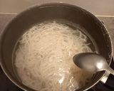 Une image de l'étape 1 de Soupe de nouilles ramen.