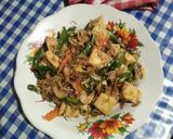 Foto langkah ke 4 dari resep Tumis tahu teri cabe hijau.