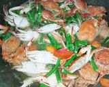 Foto langkah ke 4 dari resep Sop Baby Rajungan Kacang Panjang.