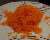 A picture of step 1 of Carrot Jam.