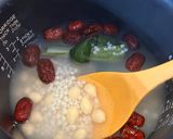 Hình bước làm 2 của món Chè Bo Bo Bạch Quả Táo Đỏ