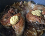Foto del paso 5 de la receta: Contramuslos de pollo con jamón y mostaza al brandy