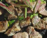 Foto del paso 2 de la receta: Arroz con conejo, costillas y setas