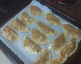 Foto del paso 3 de la receta: Empanadillas de compota de manzana especiada con helado
