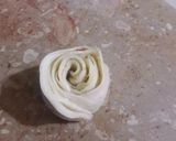 A picture of step 7 of Special rose samosa.