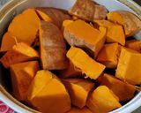 Foto langkah ke 1 dari resep Klepon labu kuning.