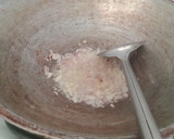 Foto langkah ke 3 dari resep Nasi Goreng Sosis Keju.