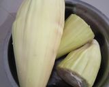 Foto langkah ke 1 dari resep Ontong (jantung pisang) masak santan kuning.