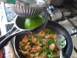 Camarones al ajillo en mantequilla