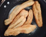 Foto langkah ke 4 dari resep Cakwe homemade.
