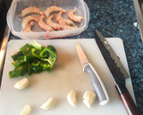 Foto del paso 3 de la receta: Patatas guisadas con langostinos