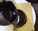A picture of step 14 of Chocolate Flowing Cake.
