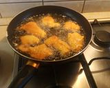 Csirkefalatok krémsajtos bundában recept fázis 3 fotója