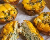 Foto langkah ke 5 dari resep Spinach Egg Muffins.