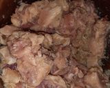 A picture of step 2 of Chilli sauce chicken fry.