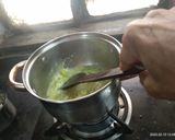 A picture of step 2 of Sweet  and  Sour  Green  Grapes Chutney.