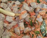 Foto langkah ke 5 dari resep Oseng Mercon Daging Kambing.