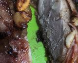 Foto del paso 8 de la receta: Lomo de cerdo mechado con guarnición de verduras salteadas