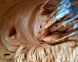 Foto del paso 2 de la receta: Shot de mousse de dulce de leche con chispas de chocolate 🇺🇾