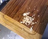 Une image de l'étape 3 de Duo de pommes de terre à la crème de truffe, ail et oignon.