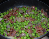 Foto del paso 3 de la receta: Guisantes frescos con jamón