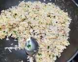 Hình bước làm 4 của món Cơm chiên hải sản