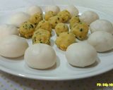 A picture of step 7 of Bánh Dầy with Mung Bean Filling.