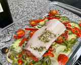 Foto del paso 2 de la receta: Merluza al horno con verduras fácil