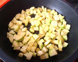 Foto del paso 1 de la receta: Fusili con calabacín, bacon y Philadelphia