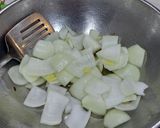 薯仔洋蔥炆排骨的食譜步驟6照片