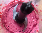 Foto del paso 1 de la receta: Helado de plátano y frutos rojos saludable