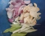 Foto langkah ke 3 dari resep TUMIS KANGKUNG TAUGE SIMPEL🙏.