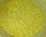 Hình bước làm 1 của món Xôi Xéo Bằng Lò Vi Sóng