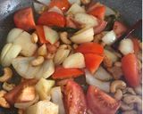 A picture of step 3 of Vegan Makhani Sauce.