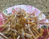 Hình bước làm 1 của món Khô mực chiên sate
