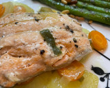 Foto del paso 6 de la receta: Salmón al papillote con guarnición y espárragos trigueros
