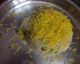 A picture of step 4 of Suji Upma.