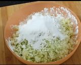 A picture of step 1 of Cabbage Manchurian.