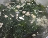 Hình bước làm 2 của món Canh rong biển thịt băm