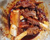 Foto langkah ke 7 dari resep Iga Sapi Bumbu Kecap Mentega.