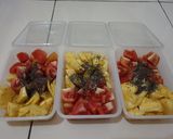 Foto langkah ke 2 dari resep Tropical Juice (Pineapple, Coconut, Tomatoes).