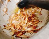 A picture of step 4 of Aalo salan.