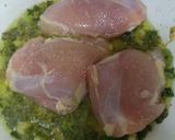 Foto del paso 2 de la receta: Muslos de pollo rehogado en cerveza al verdeo con Roquefort