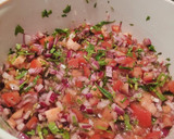 Foto del paso 1 de la receta: Ceviche de camarón, atún ahumado y chicharrón