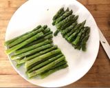 Foto del passaggio 1 della ricetta Risotto agli asparagi