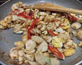 Foto langkah ke 3 dari resep Nasi Goreng Ala Solaria.