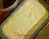 Meggyes pite tejmentesen recept fázis 2 fotója