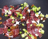 Foto del paso 1 de la receta: Pasta con tomates secos y jamón