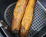 Hình bước làm 1 của món Cà tím nướng mỡ hành